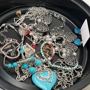 Gorgeous Heart Love jewelry lot - Valentine's Day - gold & silver tone SEE PICS!